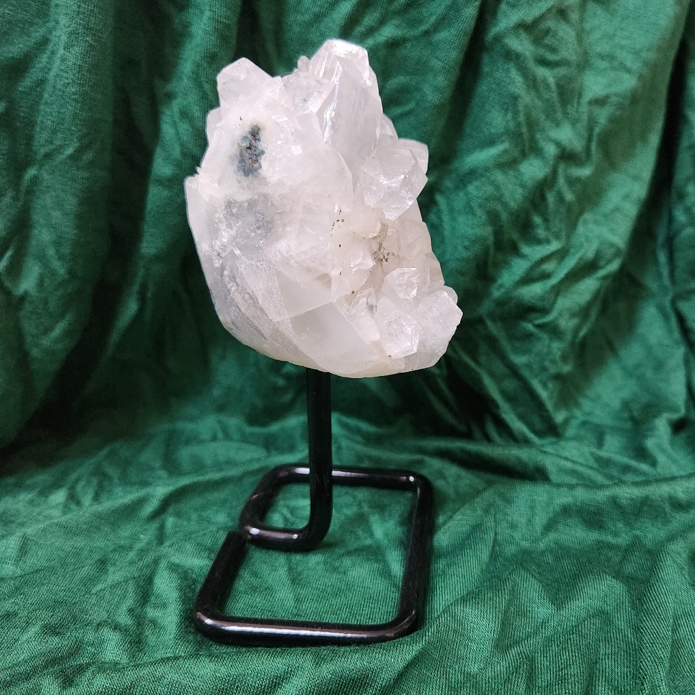 Apophyllite Specimen - Picture 4 of 7